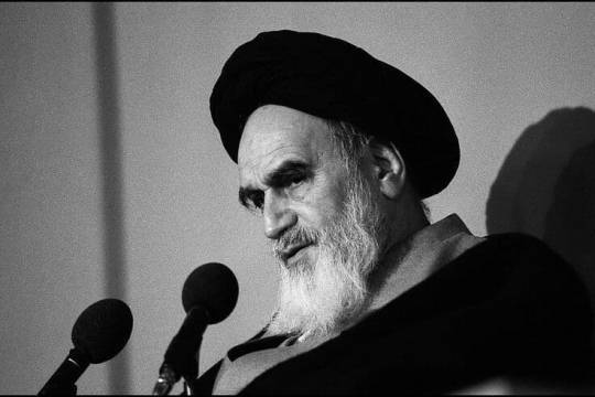 حقيقة المؤامرة الأميركية على إيران منذ إنطلاق الثورة الإسلامية