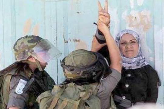 في يوم المرأة: 16 ألف أسيرة في سجون الاحتلال