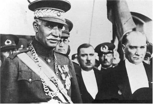 What is current outcome of Reza Shah giving up the strategcally crucial area of Qarasu to Turkey?