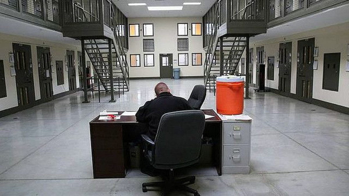 فساد گسترده در زندان‌های فدرال آمریکا