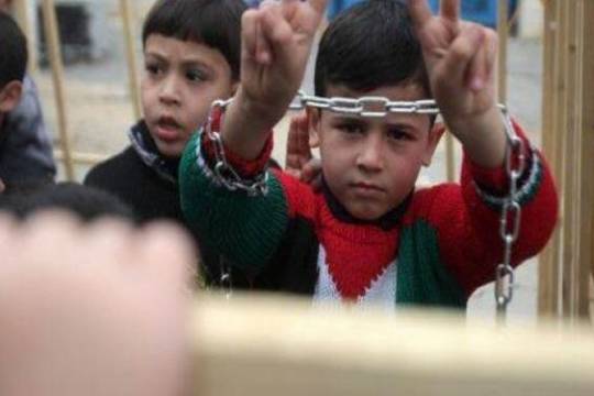 يوم الطفل الفلسطيني.. اعتقال وتعذيب وحرمان من الحقوق