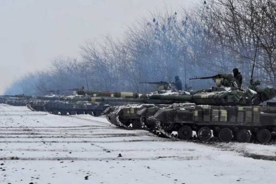 الحرب الأطلسية الروسية في أوكرانيا: ينتصر من يتحمّل أكثر…