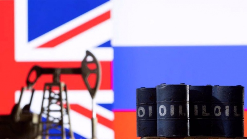 Sunday Times: Britain circumvents own sanctions against Russian oil