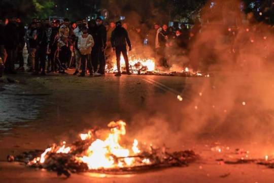 Greece, police crack down on protests after shooting Roma boy