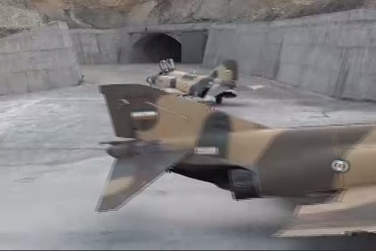 مجموعه ویدیو: رونمایی پایگاه هوایی راهبردی عقاب 44 نیروی هوایی ارتش