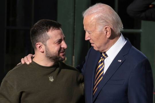 US Media: Biden pushes Kiev to step up warfare against Moscow