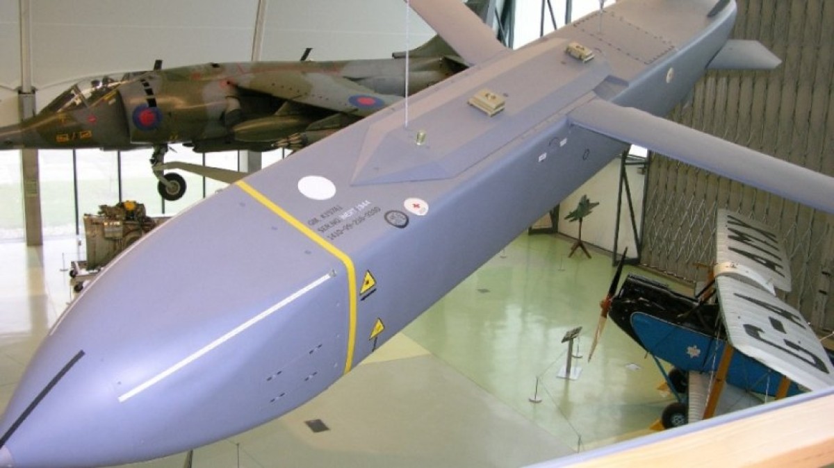 Japan plans to buy US cruise missiles