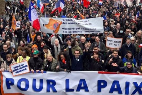 France: demonstration against arms deliveries to Ukraine