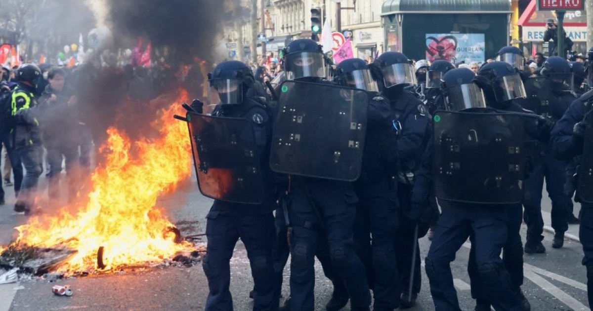 موت الديمقراطية في فرنسا