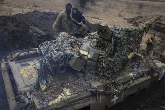 NATO has supplied Ukraine with 230 tanks