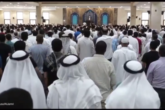 فریاد مرگ بر اسرائیل در نماز جمعه بحرین