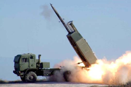 أهداف أمريكا من نشر صواريخ "هيمارس" شرق سوريا؟