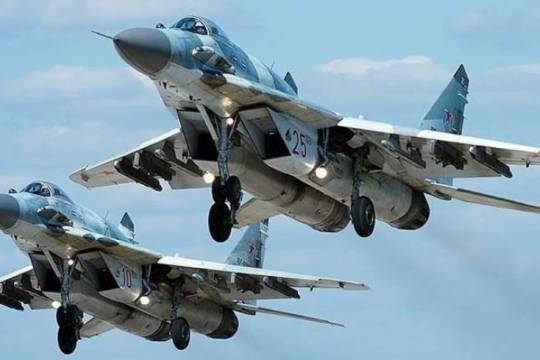 Powerful strikes of Russian fighters on the positions of terrorist groups in northern Syria
