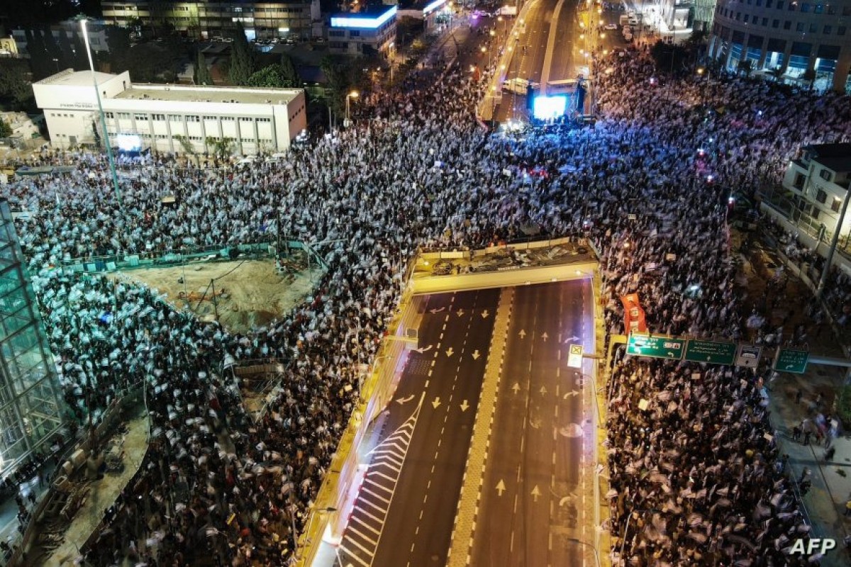 مئات آلاف المستوطنين يتظاهرون في الكيان الصهيوني ضد التعديلات القضائية