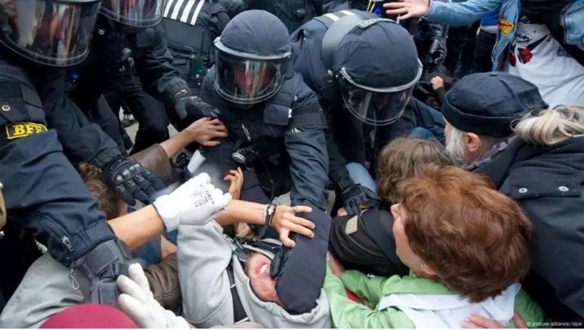 Allegations of Excessive Police Violence Against Protests in Germany