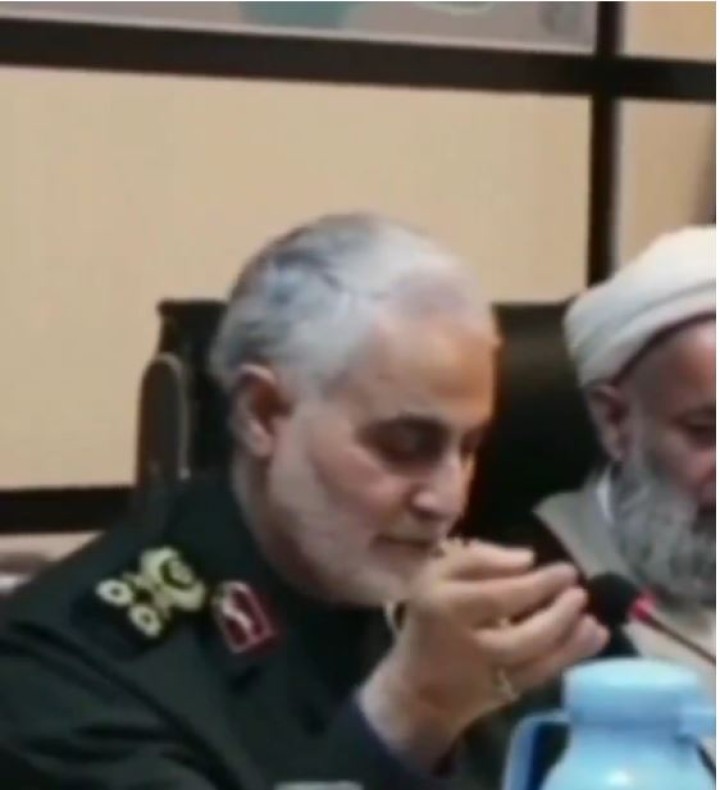 The late General Qassem Soleimani’s reaction to the ringtone