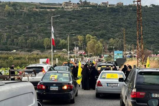 Families returning to the border villages