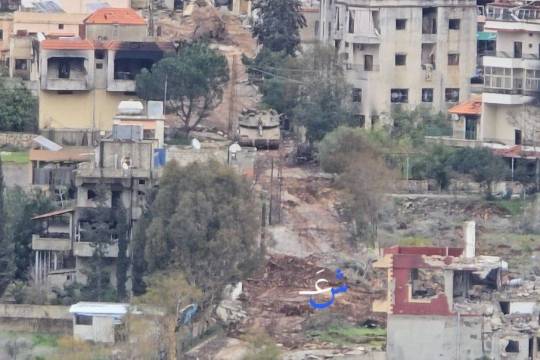 The Zionist occupation continues to burn houses in Odisha and Mirkava tanks prevent the entry of the Lebanese army and residents