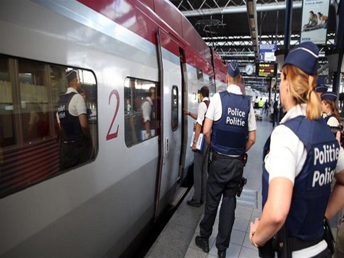 فرنسا على سكة الانهيار