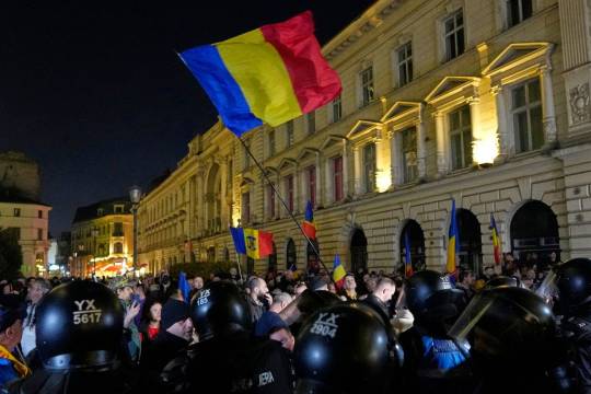 عبور از بحران؟