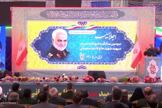 بیرق انقلاب برافراشته است؛ دچار محاسبات غلط نشوید