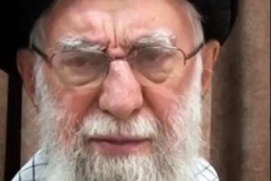 ملت ایران تسلیم‌شدنی نیست