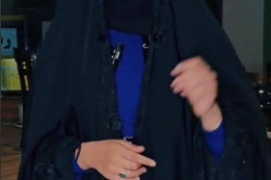 و ما مدیون‌ یه‌ پسر‌ روستایی‌ هستیم که‌ حالا‌ بزرگترین‌ ارتش