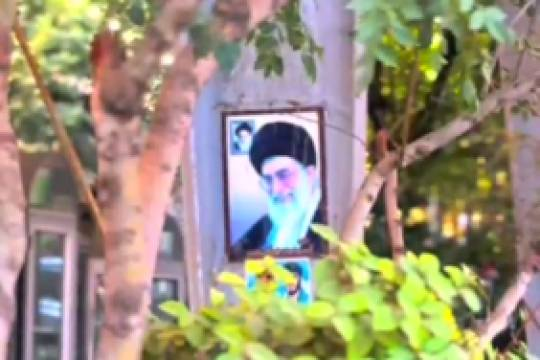 رهبر انقلاب پس بگو حَسبیَ الله عَلَیهِ تَوَکَّلتُ