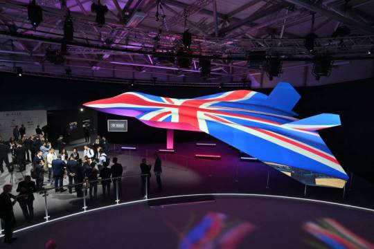 بريطانيا والصراع على مستقبل الحرب الجوية!