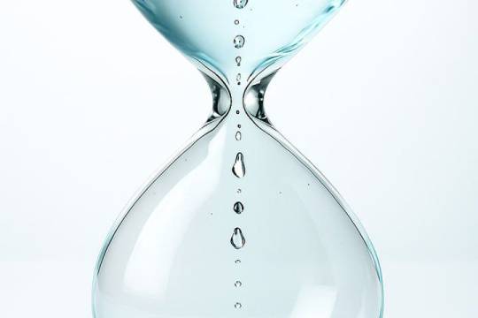 آب در حال تمام شدن است ، در حفظ آن کوشا باشیم..