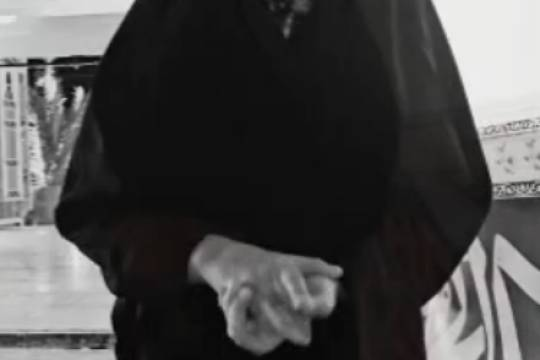 امام حسین (علیه السلام)مدال خادمیشو به من داده