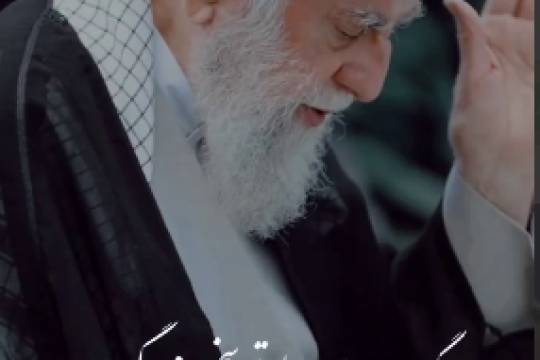 تبرک جستن آقا از مهر تربت سیدالشهدا علیه‌السلام