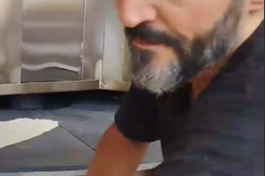 گندم نذری زمین باباجانم خمیر نان زائر امام هشتم شد