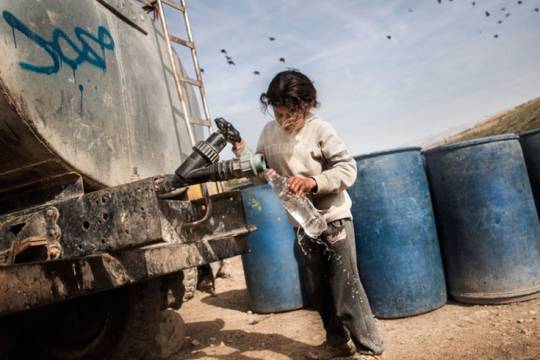 الاستعمار الصهيوني للمياه