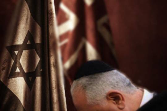 خاندانی که روزی به انگلیس تعظیم می کرد