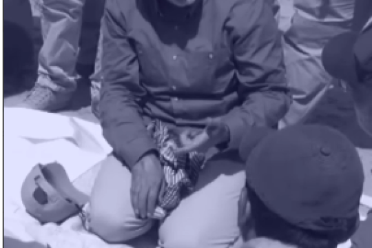 مسافر بودند به خاک دنیا