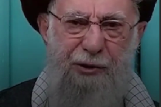 قبول مذاکره ای که با تهدید همراه است