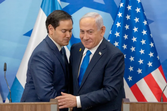 الدبلوماسية الأمريكية الدراماتيكية؛ إضفاء الشرعية على عدوان إسرائيل على غزة