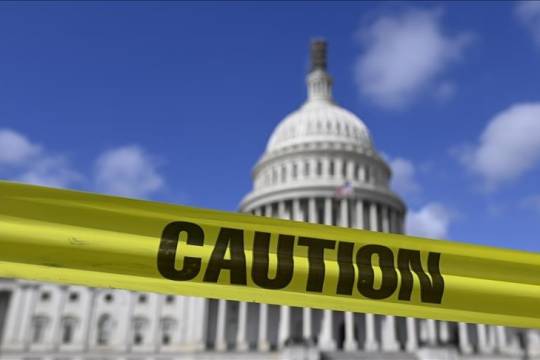 هل تعطيل الحكومة الأمريكية يعتبر مأزقًا ماليًا أم أزمة سياسية هيكلية؟