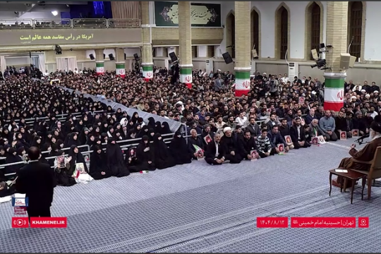 توصیه امام خامنه ای(مدظله‌العالی) به بانوان و دختران درباره حجاب زهرایی و زینبی