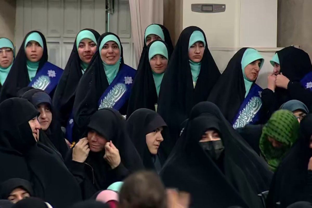 مجموعه ویدیو : مهمترین حق و نیاز زن در خانه محبت همسر است