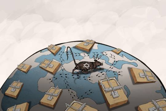 Traps surrounded the dirty mouse