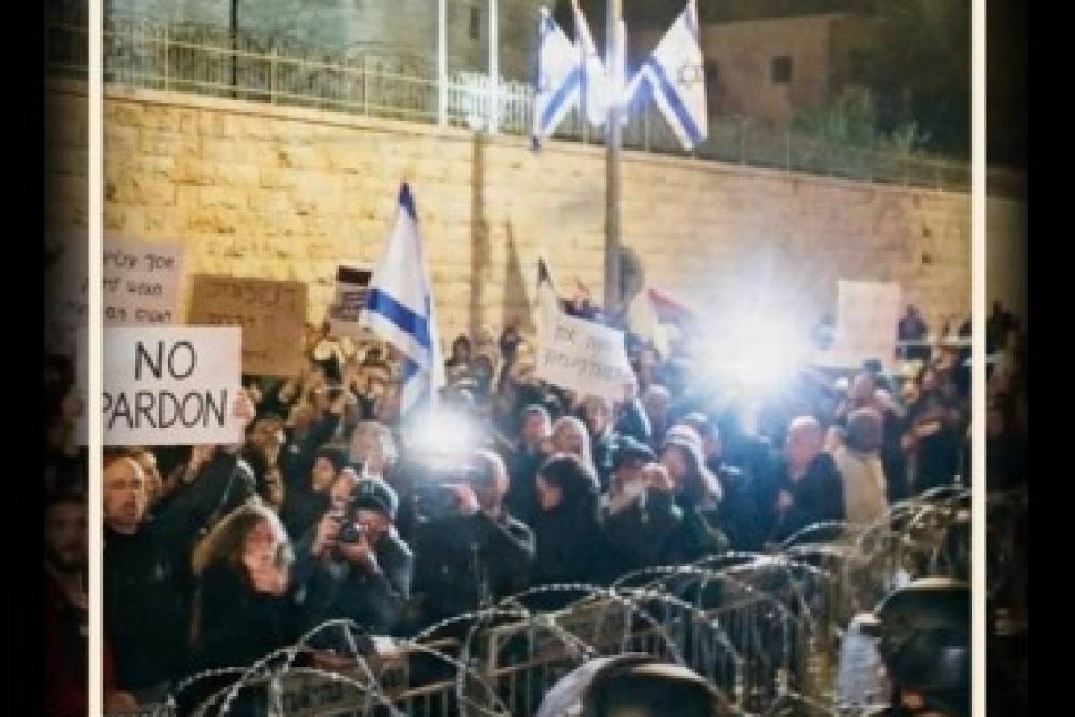 كوميديا سوداء