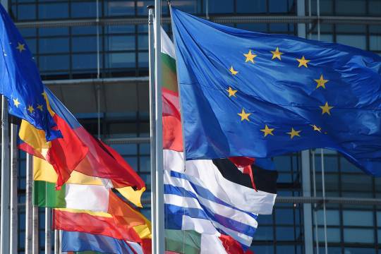 المتطرفون آفة أوروبا!