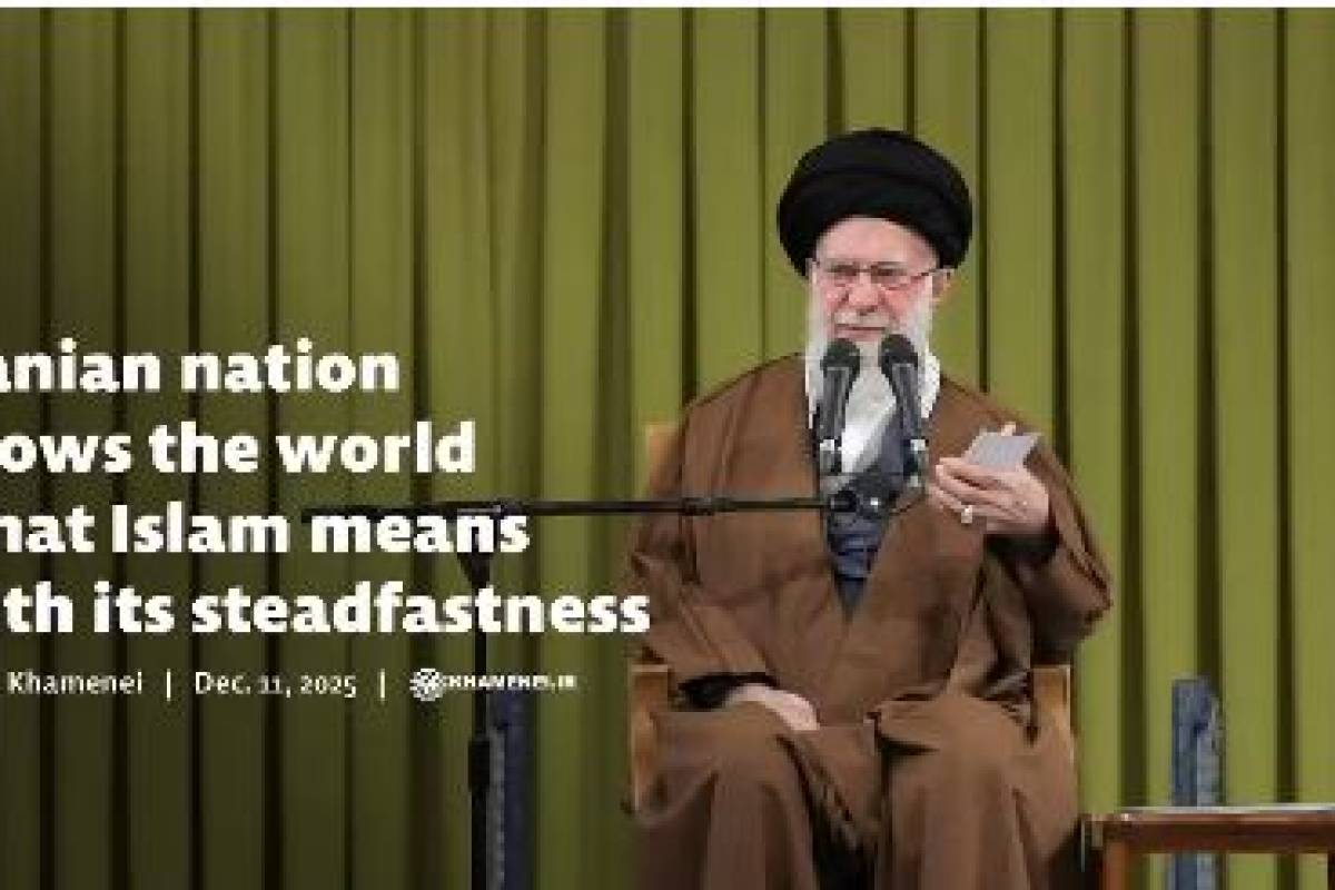 Iranian nation shows the world what Islam means with its steadfastness