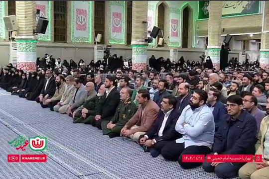 مسئله تقابل آمریکا و ایران در دو کلمه خلاصه میشود