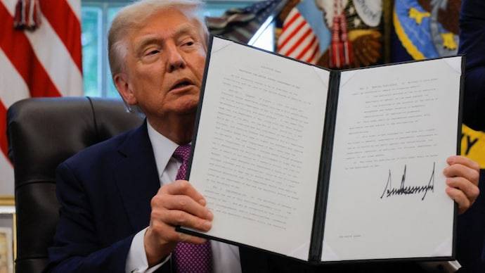 America at War by Executive Order: When Congress Watches and the World Pays