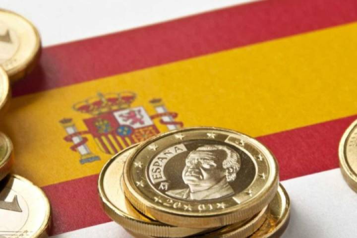 Against Fortress Europe: Spain Legalizes the Workers Brussels Prefers to Ignore