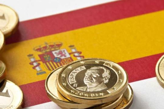 Against Fortress Europe: Spain Legalizes the Workers Brussels Prefers to Ignore